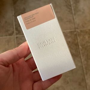 Haus Labs Triclone Skin Tech Foundation (200 Light Med Neutral)